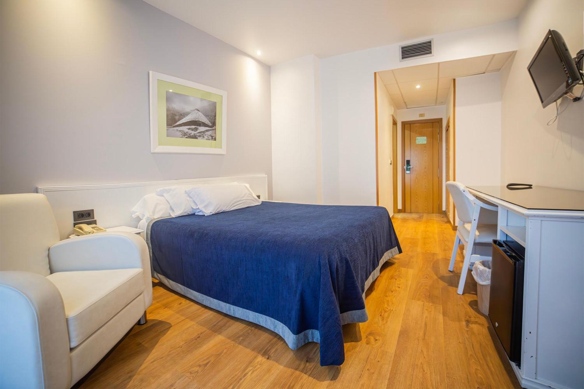 Double or Twin Room Spa access,1639550190:JPEG